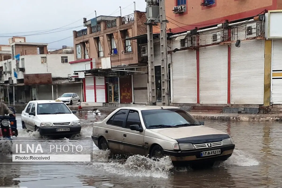 برخی از مناطق اهواز، بندرامام و شهرستان چمران همچنان دچار آبگرفتگی هستند