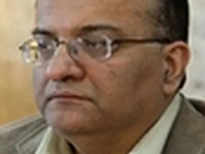 رسانه ملی آگاهانه یا ناآگاهانه، مردم را از فضای فرهنگی دور می‌کند