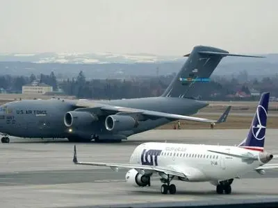 بسته شدن دو فرودگاه در لهستان در پی حمله روسیه به اوکراین