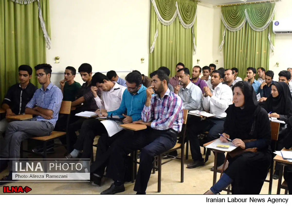 کارگاه آموزشی موفقیت با جیب خالی برگزار شد