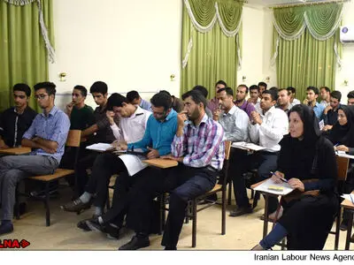 کارگاه آموزشی موفقیت با جیب خالی برگزار شد