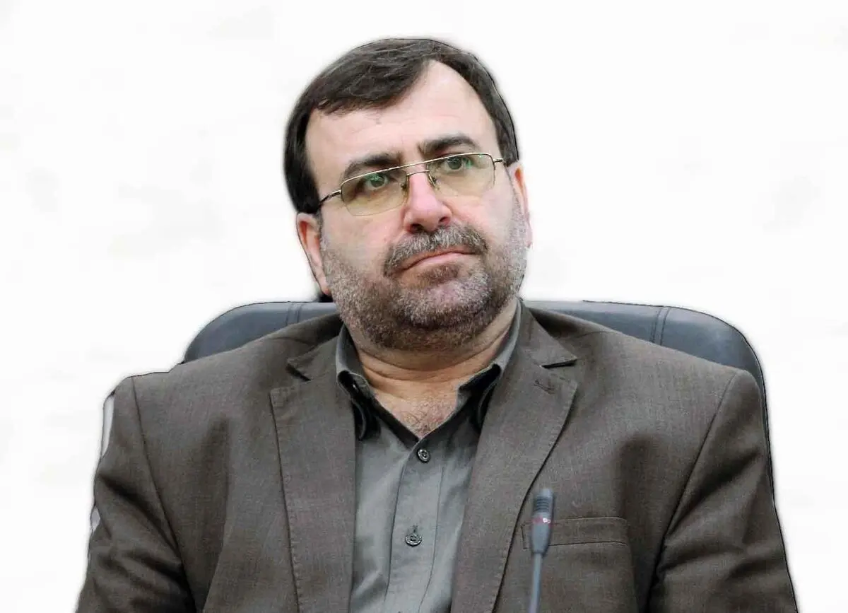 میانگین نمراتِ امتحان نهایی در سه سال اخیر 12 بود