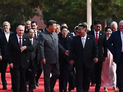جهان با انتخاب سرنوشت‌ساز بین صلح و جنگ مواجه است