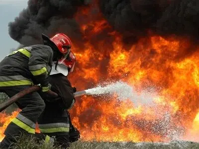مرگ راننده لودر بر اثر برخورد و انفجار لوله انتقال گاز پالایشگاه بیدبلند 