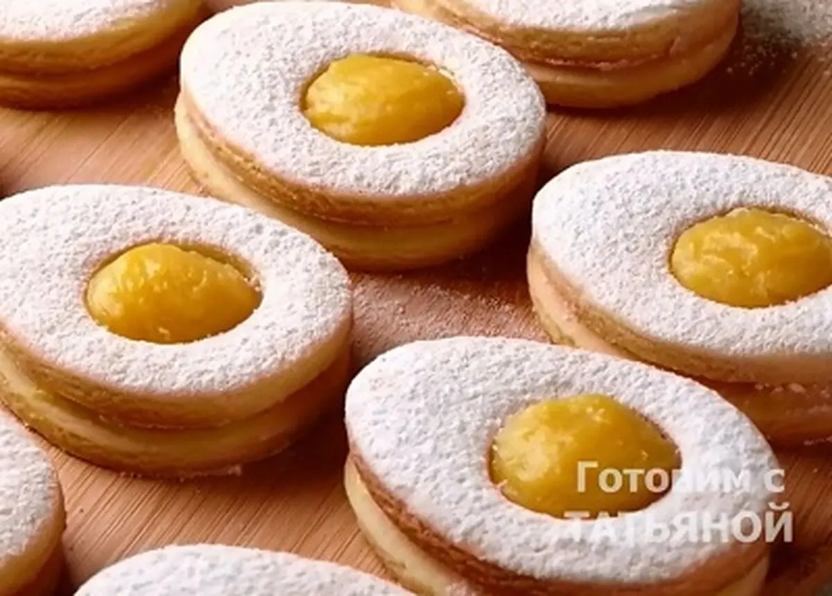 طرز تهیه یک شیرینی خوشمزه برای عصرانه + فیلم