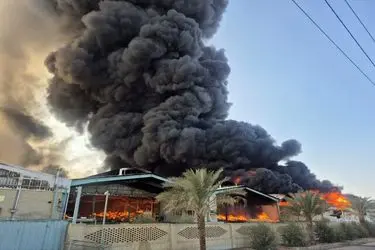 آتش سوزی سه واحد تولیدی در شهرک صنعتی فولاد اشکذر/ کارگران آسیب ندیدند