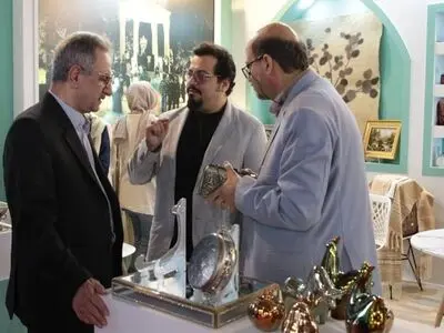 صنایع‌دستی می‌تواند معرف گردشگری خلاق و نوآورانه باشد/ معرفی اصفهان به‌عنوان مرکز آموزش صنایع‌دستی با همکاری سازمان جهانی گردشگری