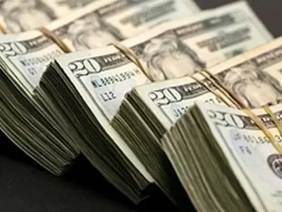 کشف ۱۹ هزار دلار ارز قاچاق در فرودگاه امام خمینی