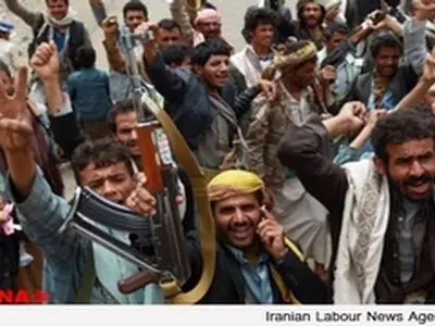 حوثی‌ها مقر تیپ یکم زره‌پوش و دانشگاه «الایمان» را تصرف کردند