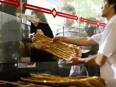 ۲۸۰ واحد نانوایی در شهرستان تبریز ۲ نوبته شدند