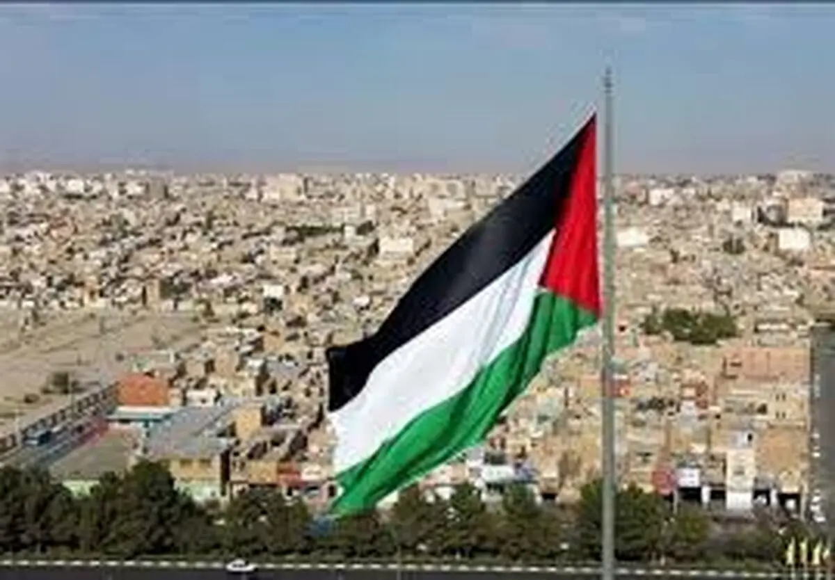 اهتزار پرچم فلسطین در شهرداری میسیساگا در کانادا +فیلم
