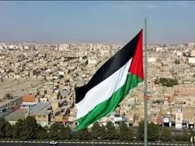 اهتزار پرچم فلسطین در شهرداری میسیساگا در کانادا +فیلم
