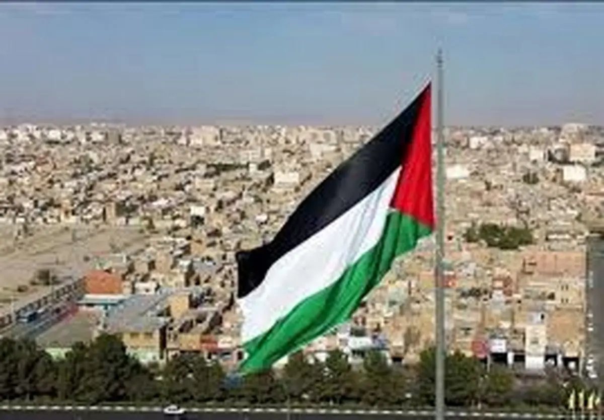 اهتزار پرچم فلسطین در شهرداری میسیساگا در کانادا +فیلم