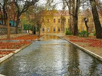 بازسازی و مرمت سقف عمارت تاریخی سربازخانه خرم آباد