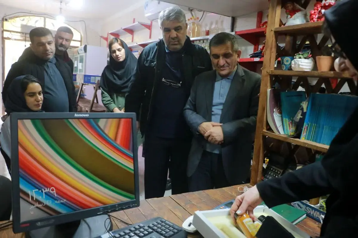 بازدید مدیرعامل سازمان منطقه آزاد اروند از مؤسسه توانمندسازی کودکان و معلولین «تکما»