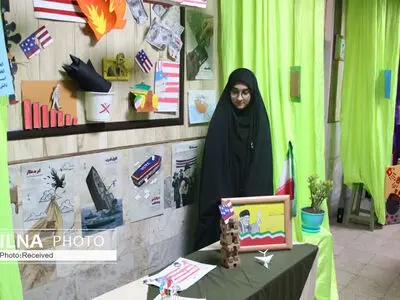 نمایشگاه دانش‌آموزان قزوین از دستاوردهای انقلاب افتتاح شد