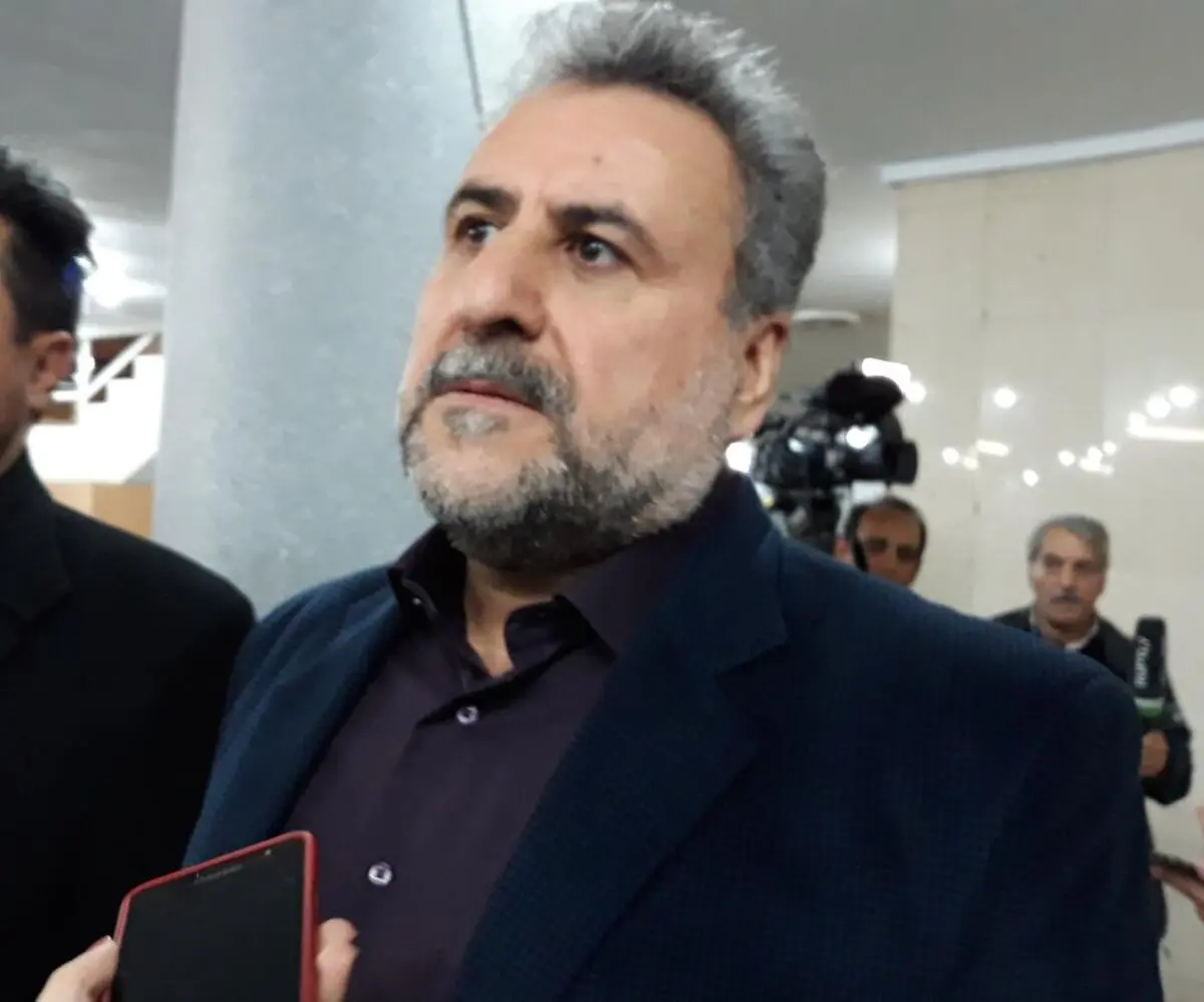 فلاحت‌پیشه در یازدهمین دوره انتخابات مجلس ثبت نام کرد