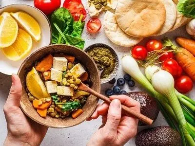۸ سبزی ارزان که شما را لاغر می کند