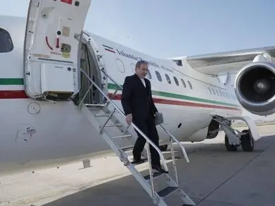 وزير الخارجية الايراني يصل الى الدوحة