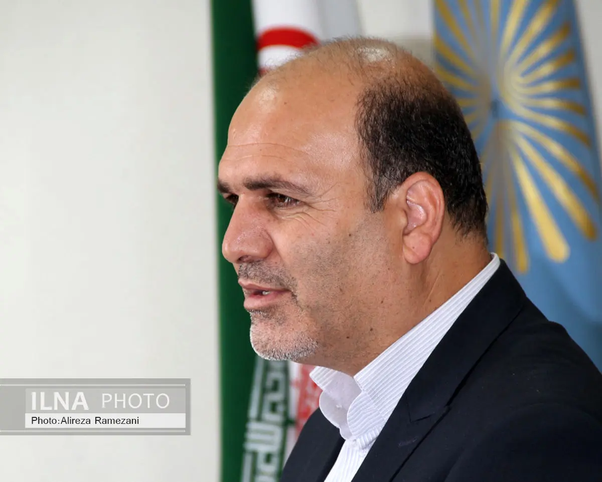 عباس قائدرحمت رئیس جدید مجمع نمایندگان لرستان شد 