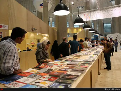جلوگیری از حضور ۱۰۰ کتاب عربی مساله‌دار در نمایشگاه کتاب/عرضه ۵۰ کتاب در نقد داعش