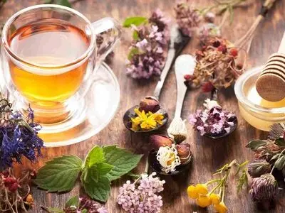 بهترین دمنوش‌ها برای کم کاری تیروئید