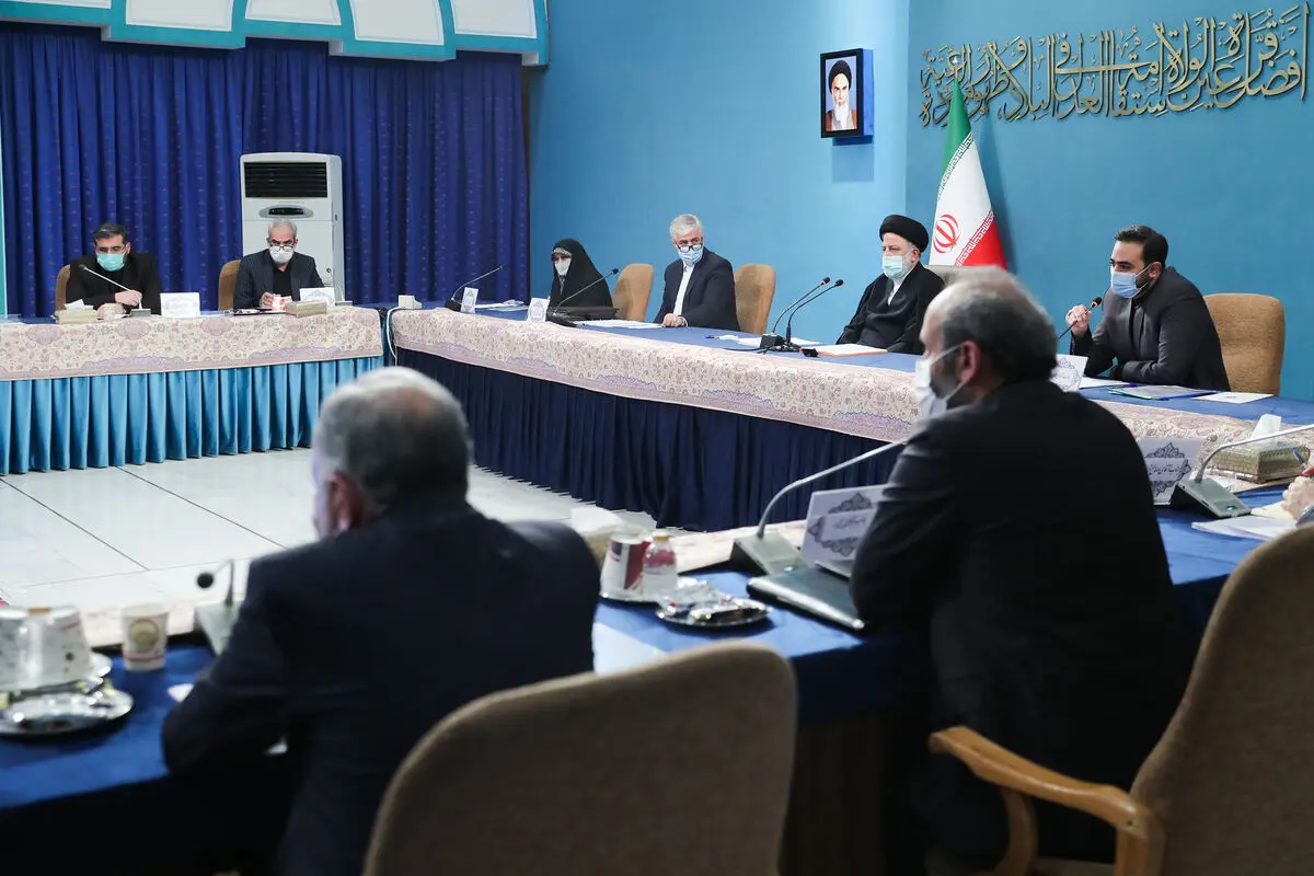 جوانان سرمایه ملی مسیر رشد کشور هستند/ دولت خود را ملزم به حل مشکلات، امیدآفرینی و ایجاد چشم‌اندازی روشن در برابر جوانان می‌داند