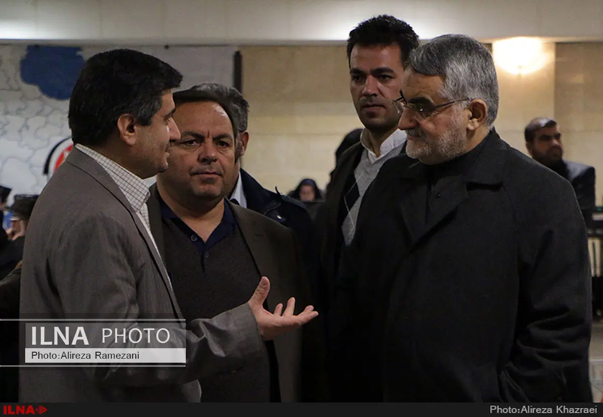 بروجردی از ستاد انتخابات کشور بازدید کرد