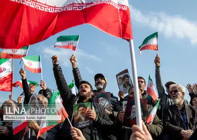 مراسم بیعت با سومین رهبر انقلاب اسلامی در تهران /1