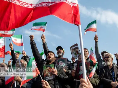 مراسم بیعت با سومین رهبر انقلاب اسلامی در تهران /1