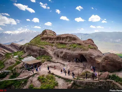 سفر به قلعه شگفت‌انگیز+فیلم و عکس
