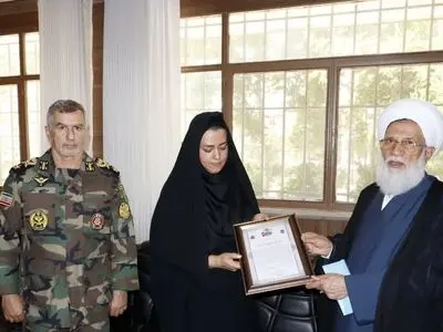 دیدار رئیس سازمان عقیدتی سیاسی ارتش با خانواده شهید مرتضی بهرامی