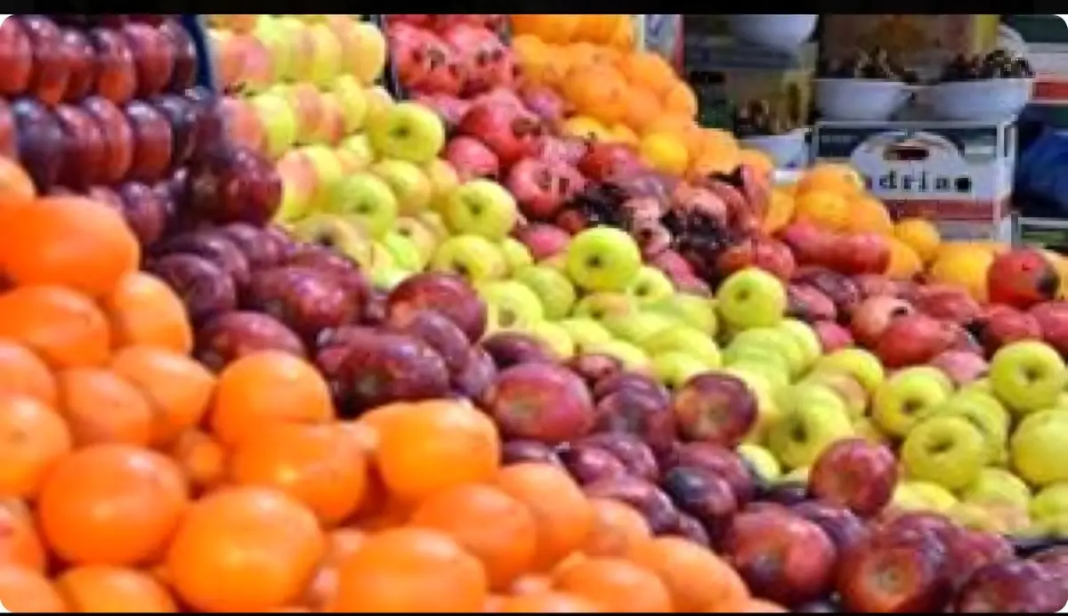 تأمین میوه شب عید در مازندران؛ آماده‌سازی ۳۰۰ تن سیب و پرتقال برای تنظیم بازار