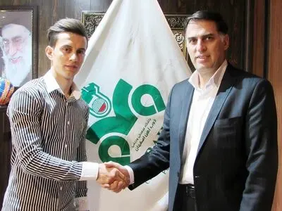 مکالمه تلفنی کاپیتان استقلال و بازیکن مصدوم ذوب آهن