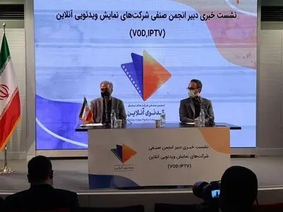 ما جزو معدود کشورها و شاید تنها کشور هستیم که تلویزیون دولتی داریم/ کسی که اظهار می‌کند ممیزی نیاز نیست قصد دارد ممیزی‌های بیشتر اعمال کند