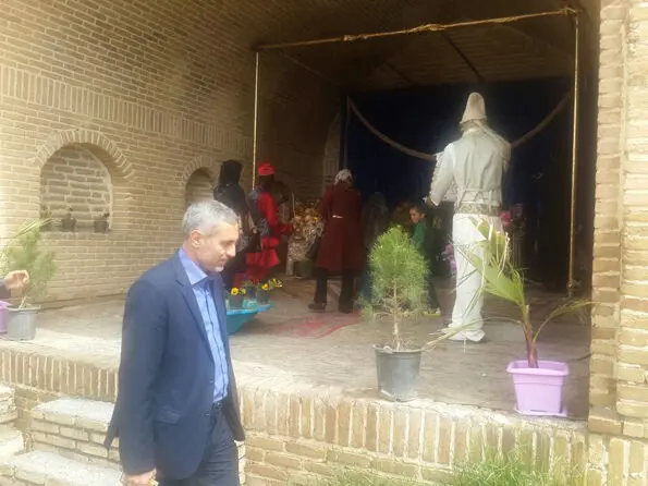 گزارش تصویری از مراحل آماده‌سازی کاروانسرای "ماهیدشت"  کرمانشاه 