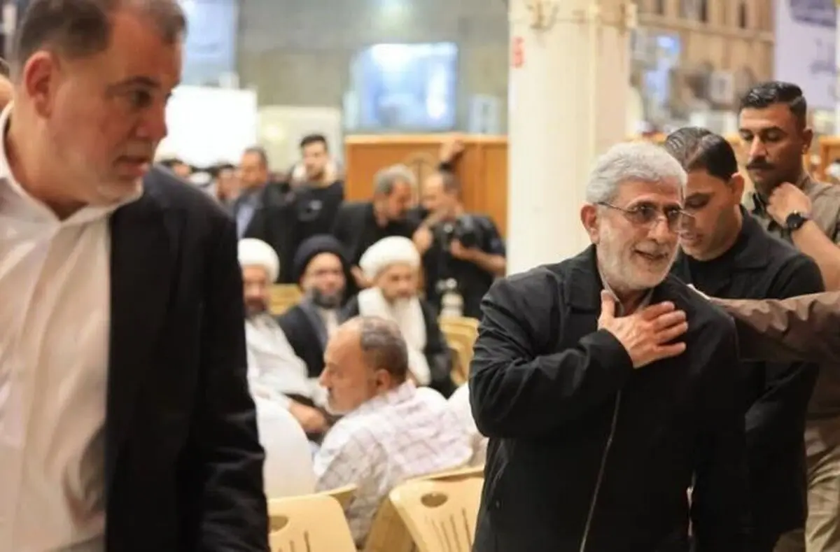 حضور سردار قاآنی در مراسم ختم همسر آیت‌الله سیستانی