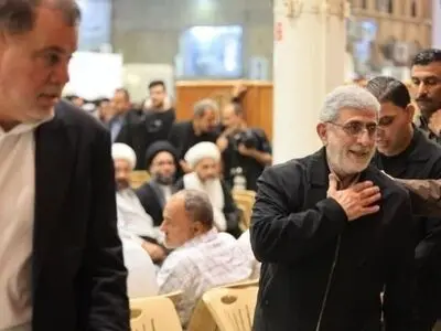 حضور سردار قاآنی در مراسم ختم همسر آیت‌الله سیستانی