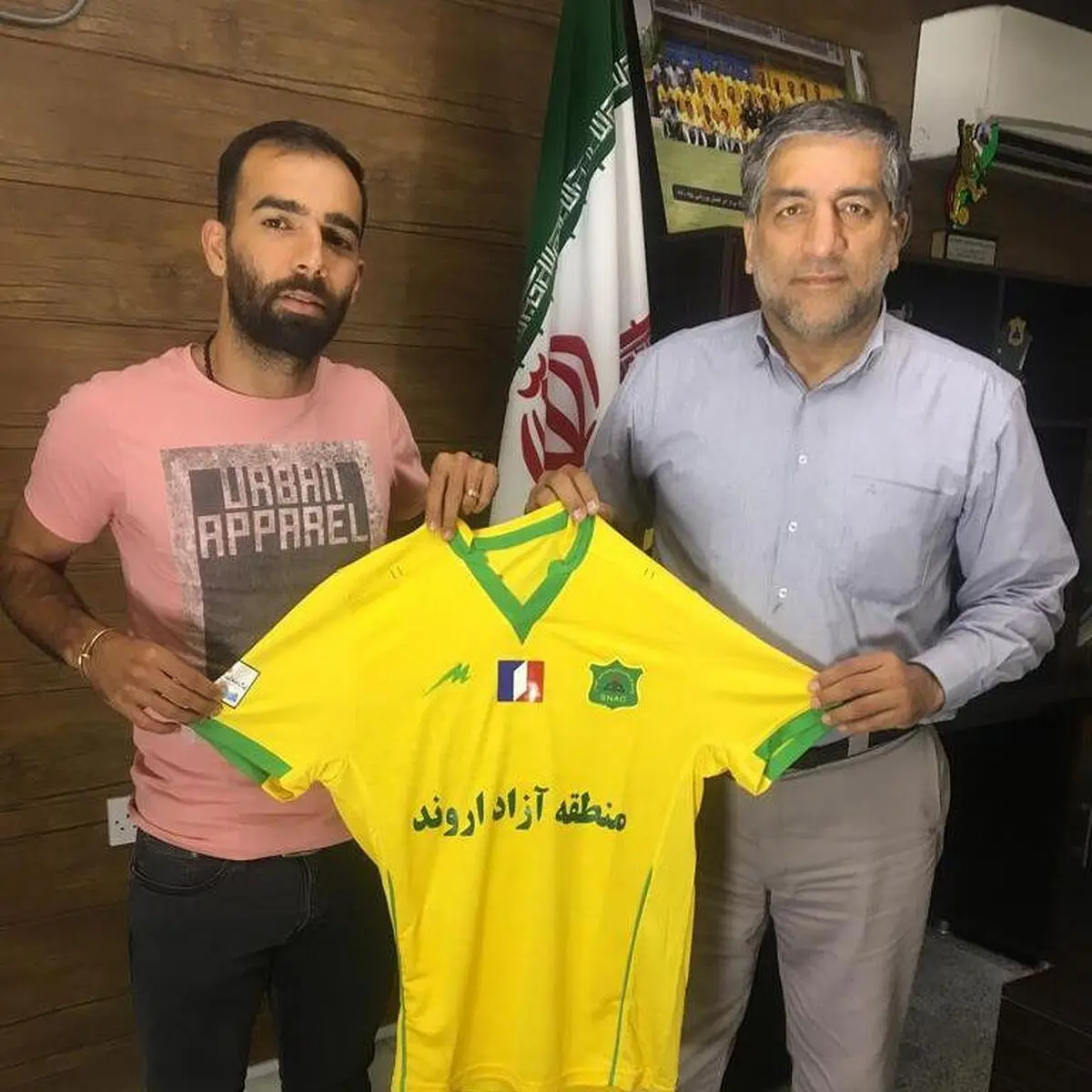 جهانی با صنعت نفت آبادان تمدید کرد