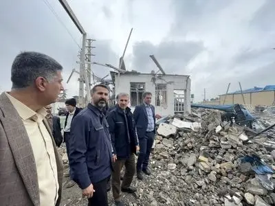 مدیرعامل شرکت توزیع نیروى برق البرز از منطقه آسیب دیده حملات دشمن بازدید کرد
