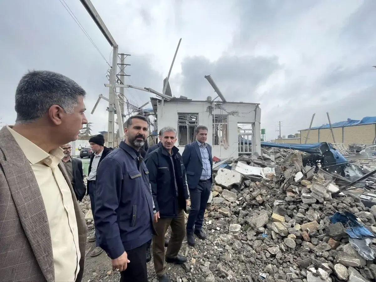 مدیرعامل شرکت توزیع نیروى برق البرز از منطقه آسیب دیده حملات دشمن بازدید کرد