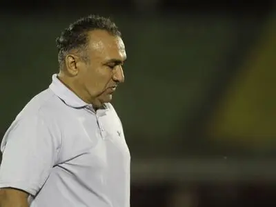 ویدئو: آرامگاه ابدی نادر دست‌نشان  اسطوره فوتبال مازندران