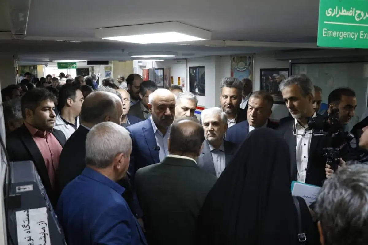 بازدید وزیر رفاه از مجتمع درمانی و نمایشگاه توانمندی های میانه