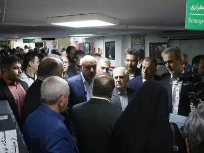 بازدید وزیر رفاه از مجتمع درمانی و نمایشگاه توانمندی های میانه