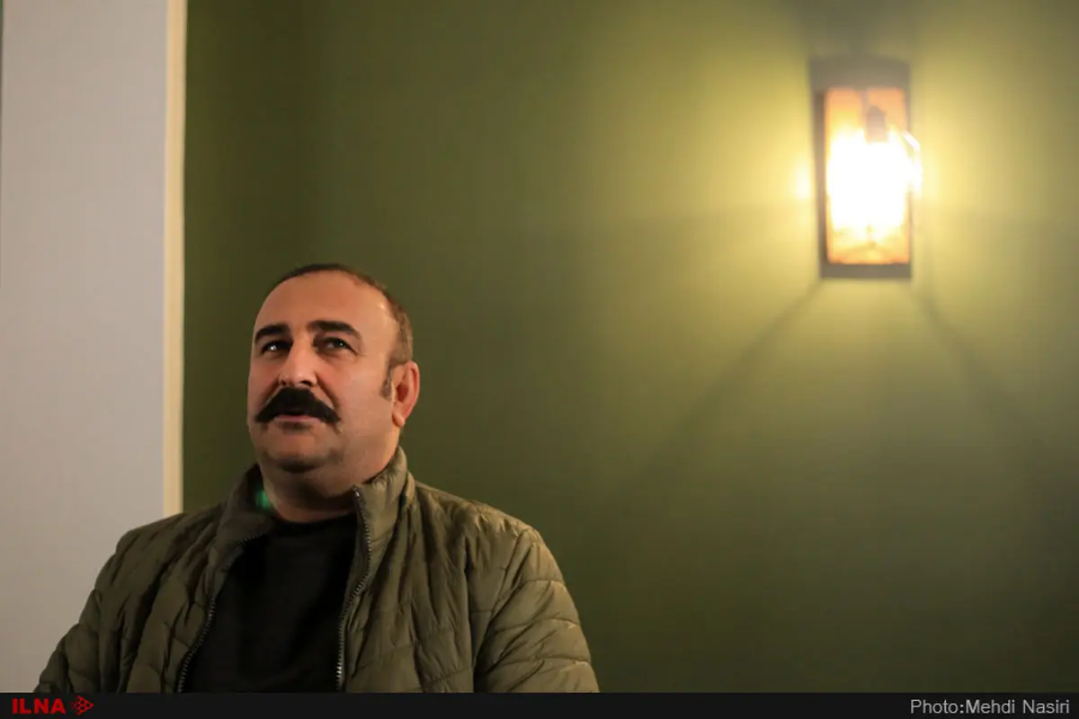 مهران احمدی: کاش به حرف آن خانم که گفت هر کس دوست ندارد بگذارد و برود گوش می‌دادیم! +فیلم