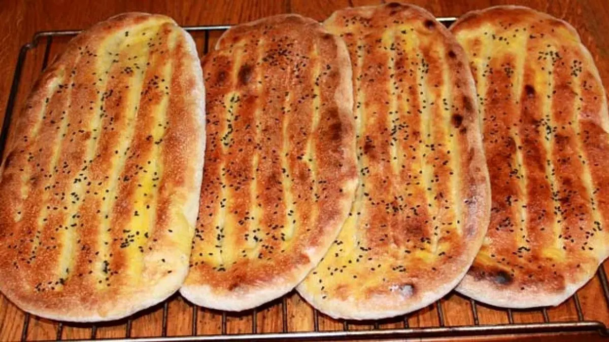 نان داغ یا نان فریزری؟