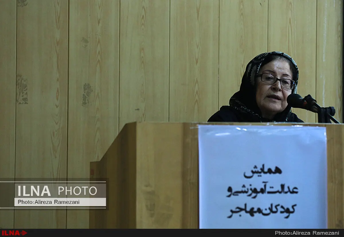 چرا مشارکت والدین در مدارس اجباری است؟/ابهام در رایگان‌ بودن شهریه کودکان افغان