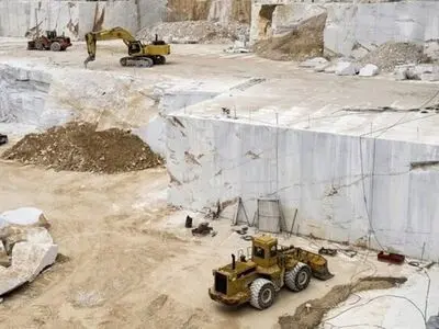 دادستانی به پروژه احداث بازار سنگ در حریم تهران ورود پیدا کند