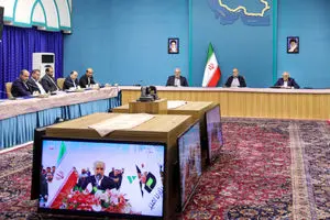 نباید هیچ تعللی در ترخیص پنل‌های خورشیدی از گمرک صورت گیرد