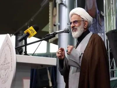  ملت ایران تا خروج آمریکا از منطقه از میدان کنار نخواهد رفت